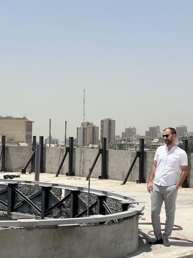 نورگیر فری فرم ساختمان ملاصدرا عکس شماره 5