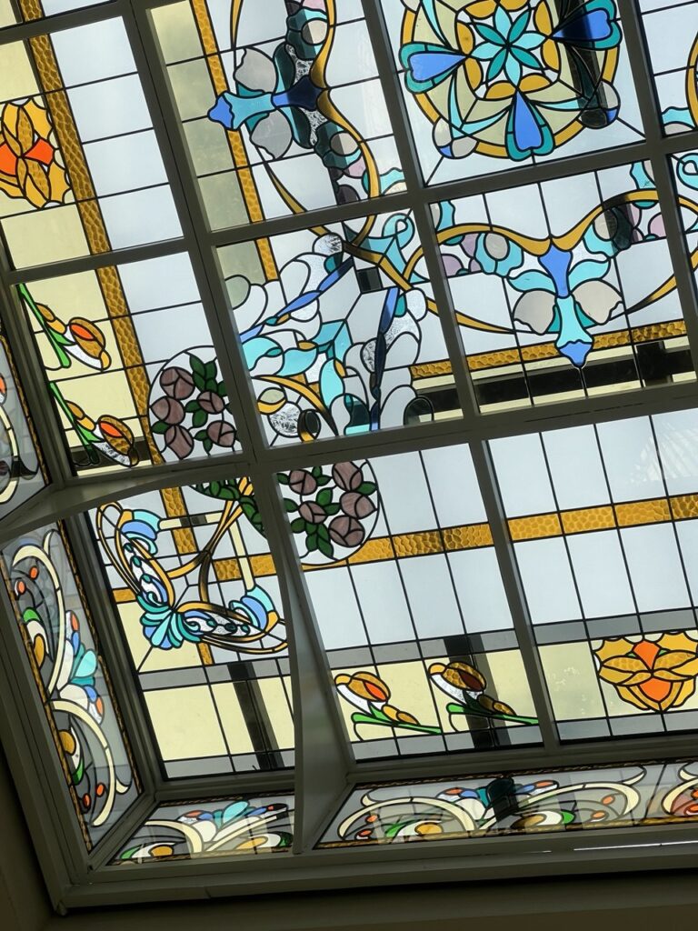 نورگیر شیشه ای برج ارکیده عکس شماره 1