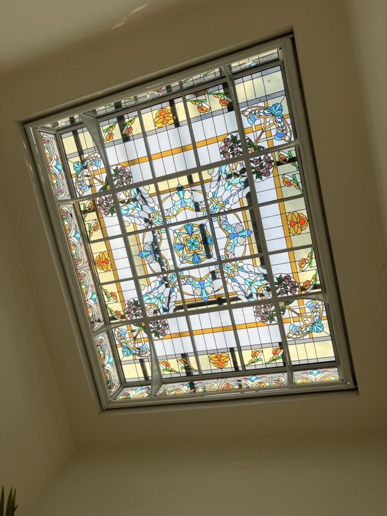 نورگیر شیشه ای برج ارکیده عکس شماره 2