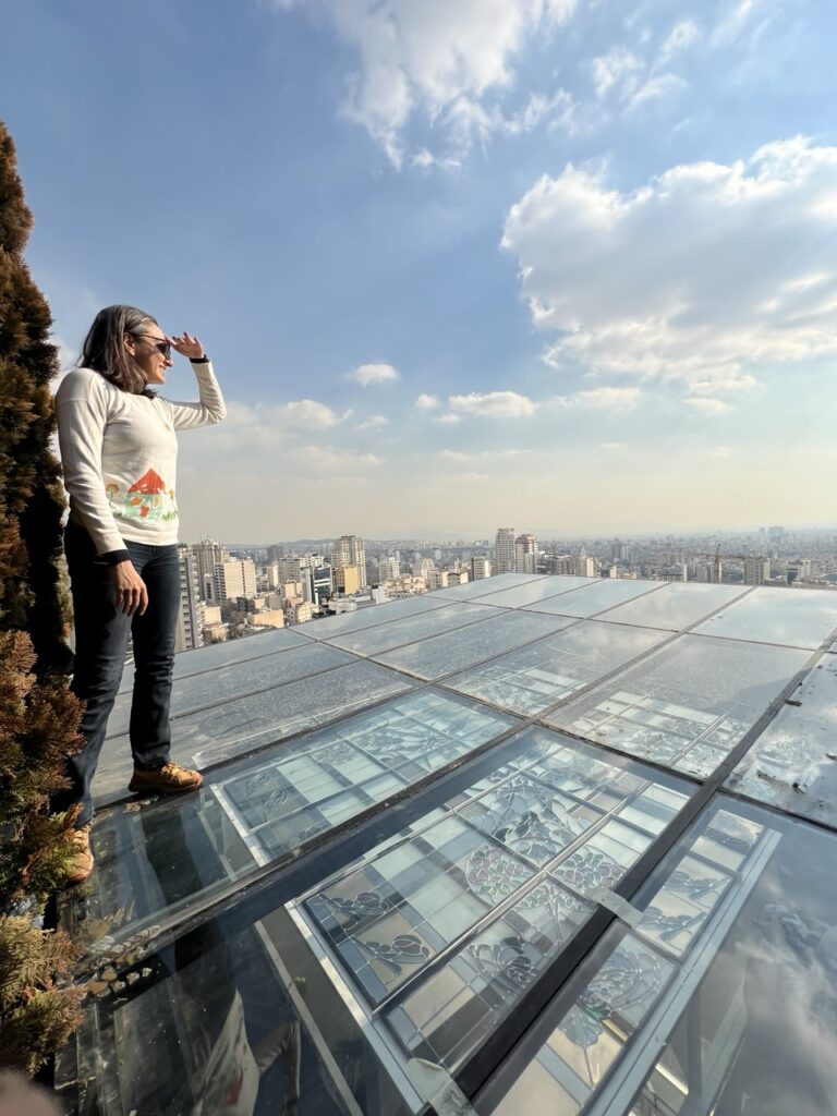 نورگیر شیشه ای برج ارکیده عکس شماره 3